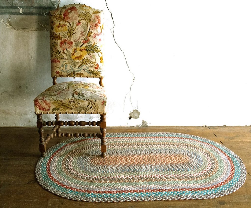 braided-rug-jute-carnival-oval-3