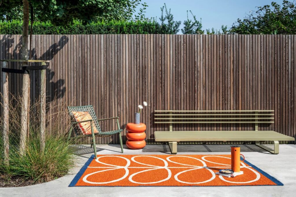 orla-kiely-rug-linear-stem-orange-464403 -1