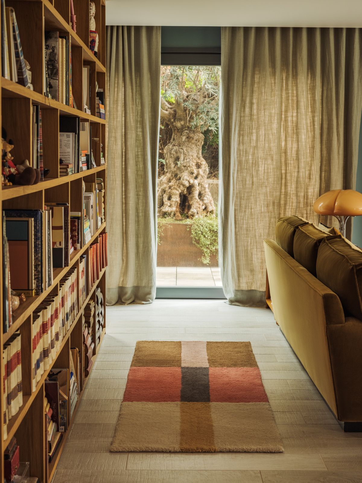 lorena-canals-rug-wool-chroma-spiced-coral-runner