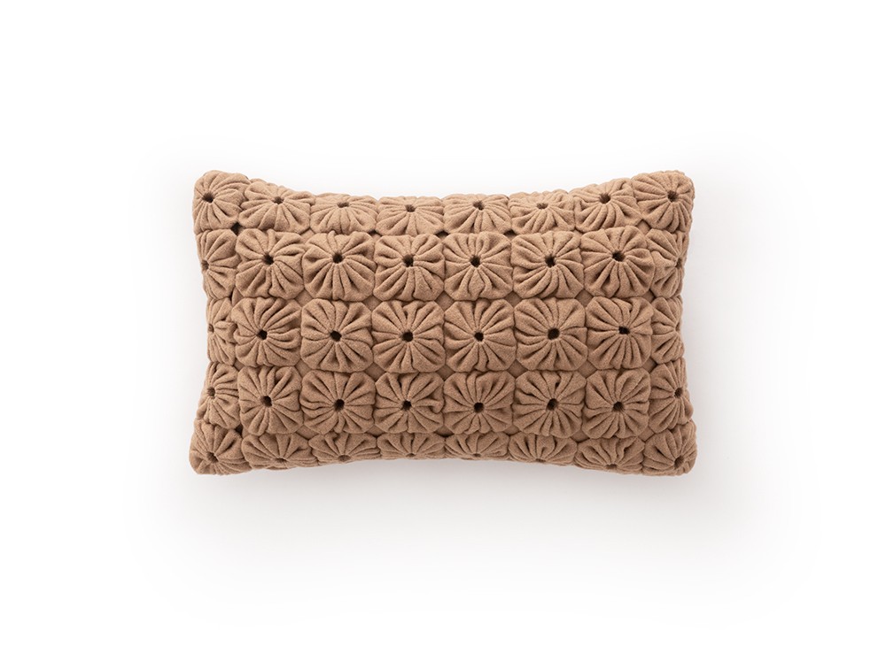 gan-cushion-momos-camel