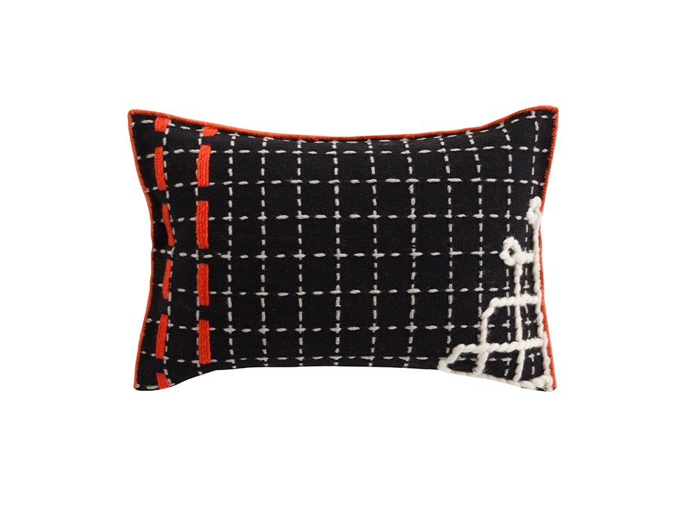 gan-cushion-bandas-d-black
