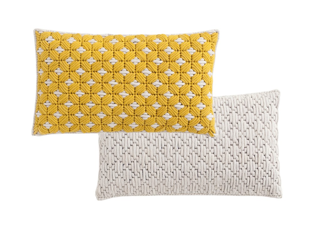 gan-cushion-silai-yellow-white-rectangular