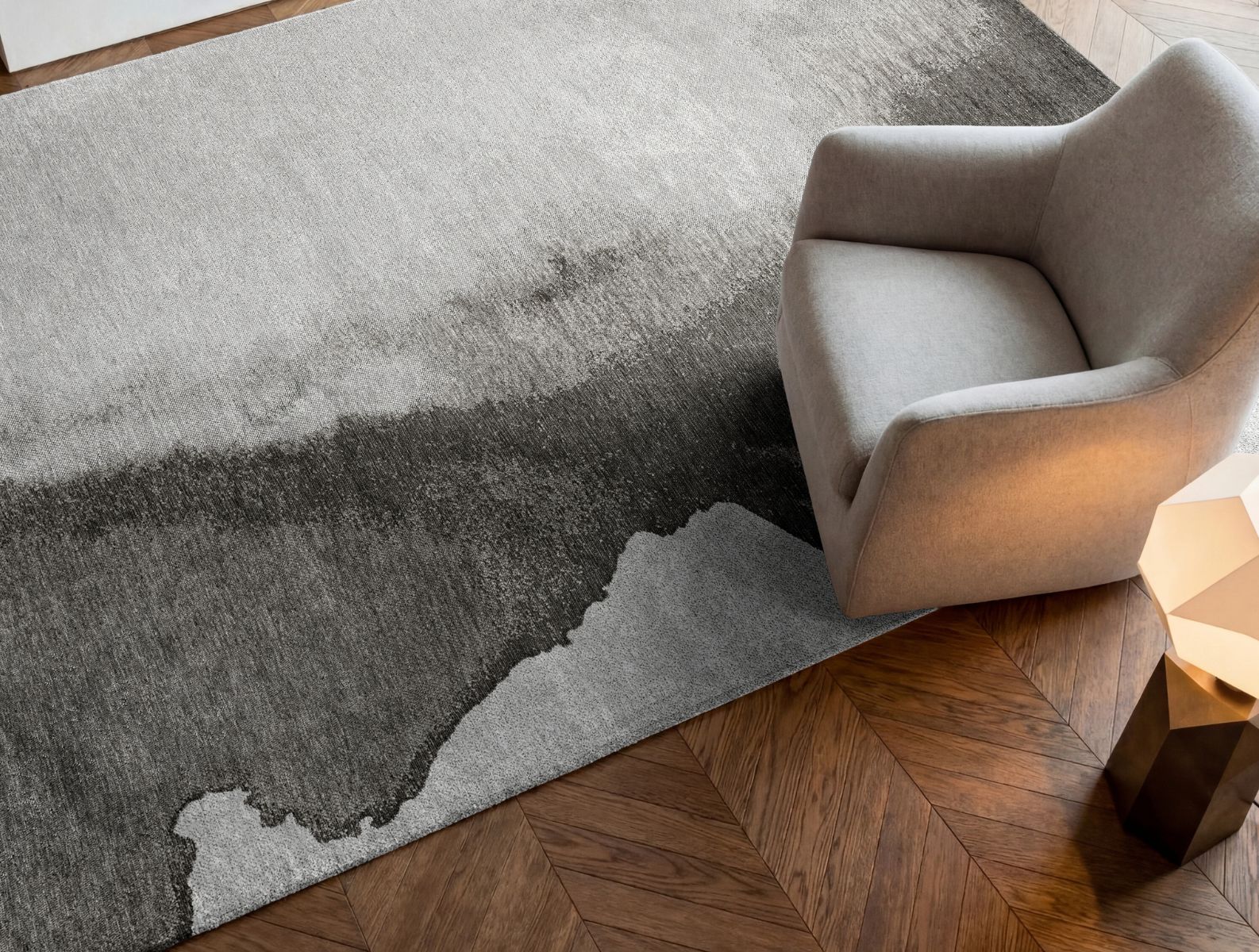 louis-de-poortere-rug-lagoon-2083-black-shadow-1